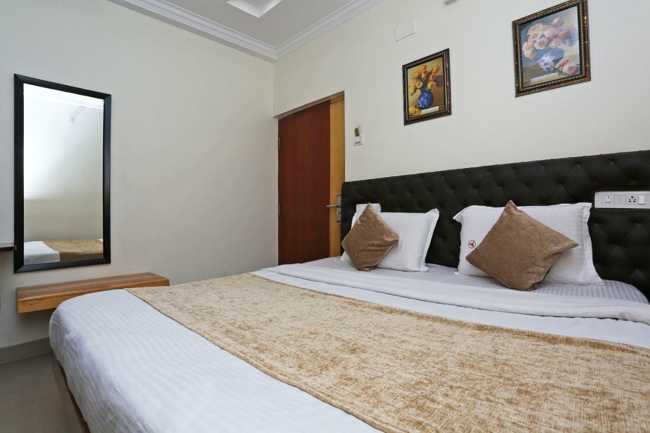 Oyo 3019 Hotel Lingaraj Бхубанешвар Екстер'єр фото